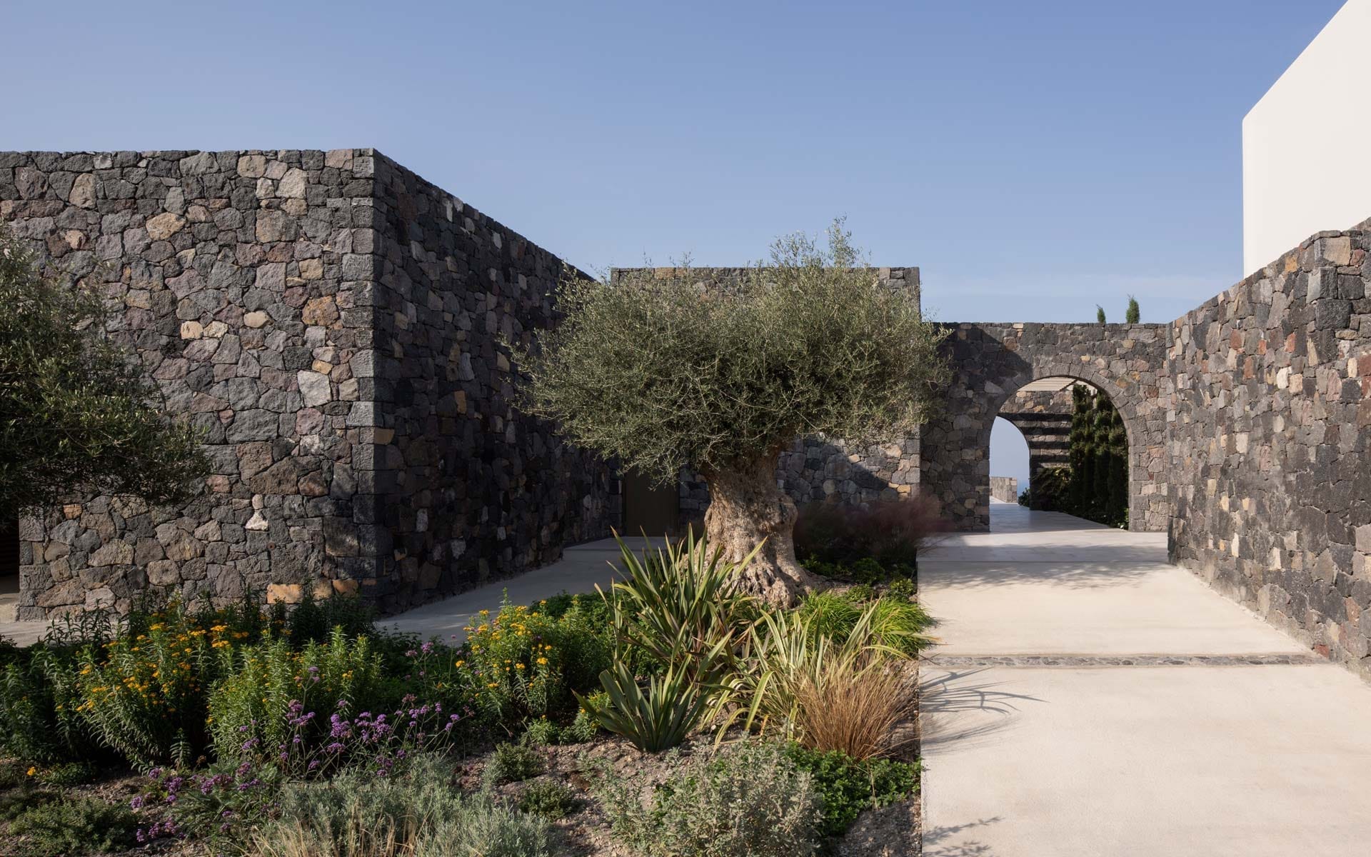 2020-07-10_CanavesBestResort