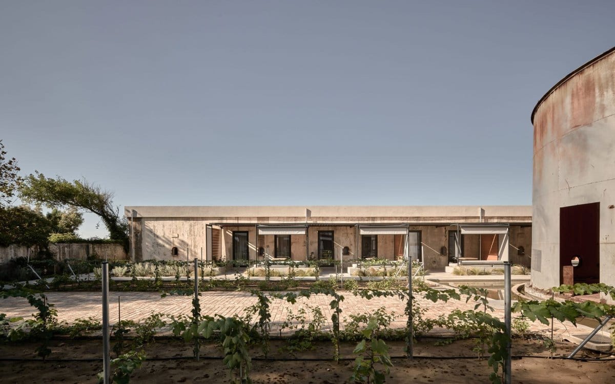 2020-08-11_Dezeenlonglist_Dexamenes