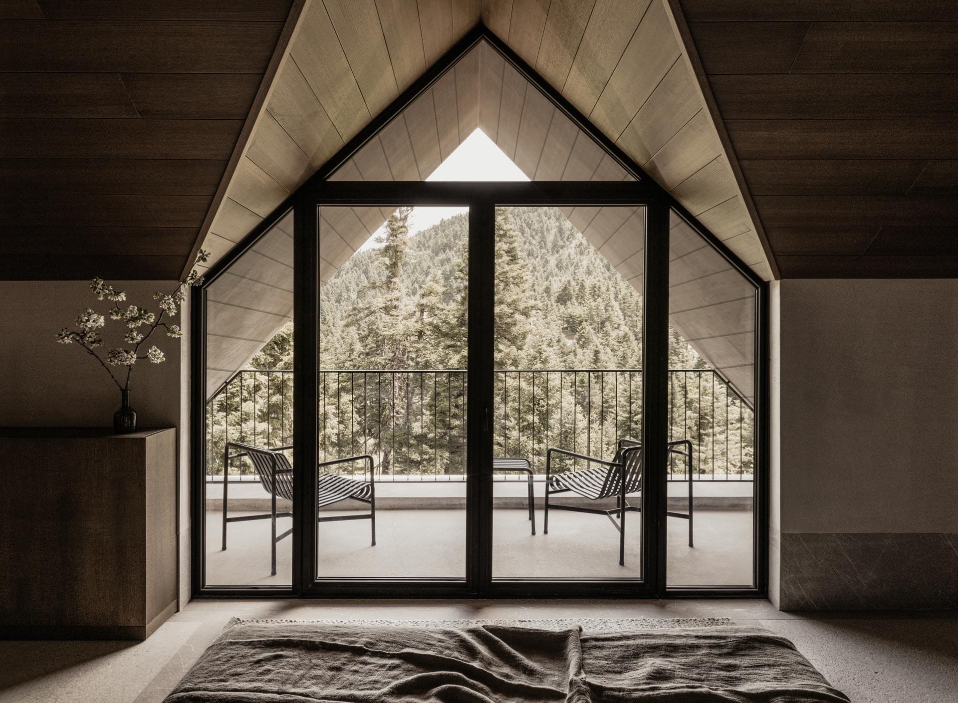 K-Studio&Monogon_Manna_054_AnaSantl_Web